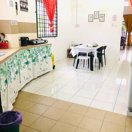 Homestay Lestary Near Taiping Fast Wifi Netflix Exterior foto